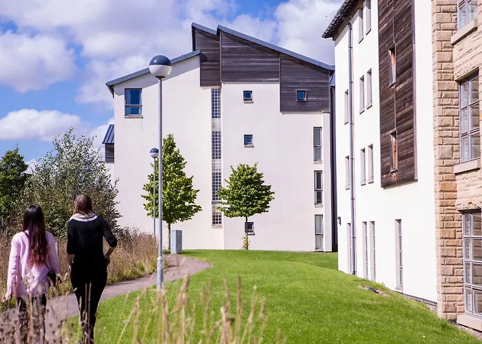 All Vacation Rentals David Russell s - Campus Accommodation