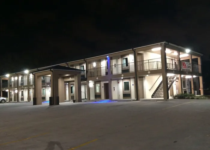 Motel: Paradise Inn & Suites