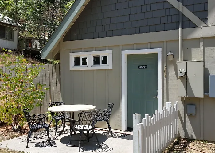 : Indian Flat Rv Park - Tent Cabins & Cottages