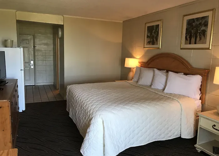 Motel: Admiral Motor Inn