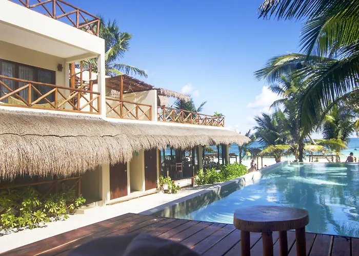 Kid friendly hotel Dune Boutique Located At The Party Zone (Adults Only)