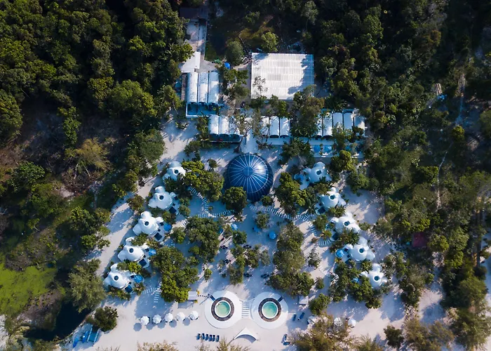 Romantic hotel: Moonlight Resort