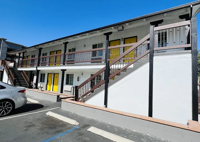 Motels Escondido Inn