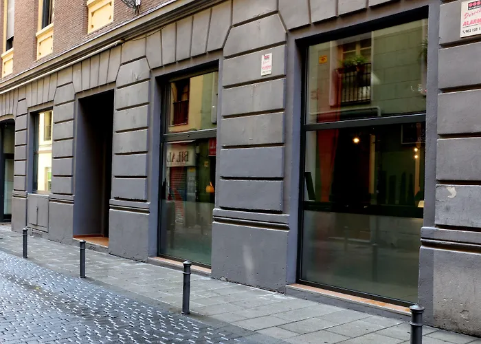 5 star hotel: Ok Hostel Madrid