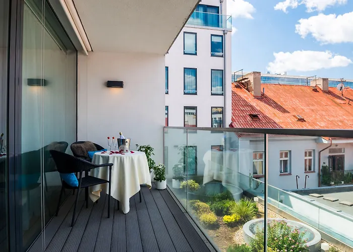 Zelfbediening: Karlin Residence By Tkc