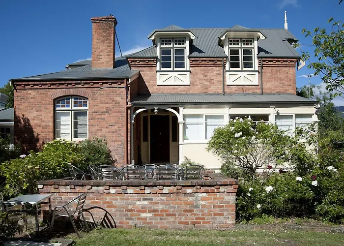 B&B only: Lowena Cafe And Accommodation