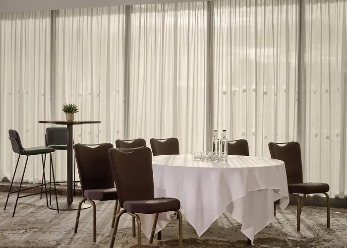 Golf hotel: Doubletree By Hilton Sheffield City