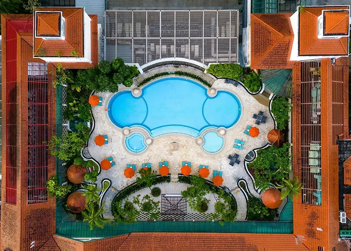 Central hotel: Jen Singapore Tanglin By Shangri-La