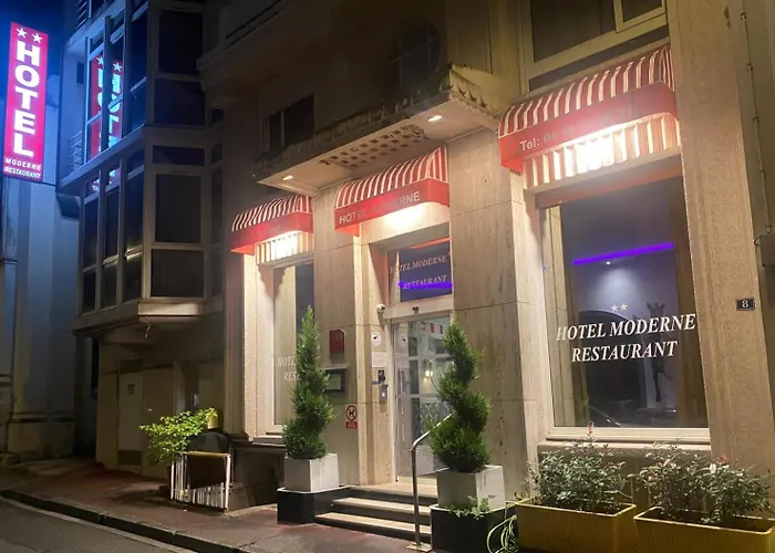 Moderne Vichy Soirée Étape