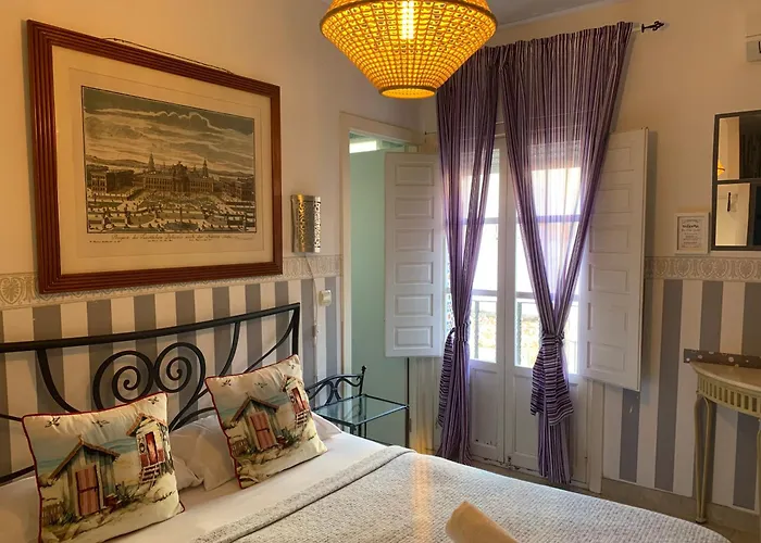 Malaga Centro (Adults Only)