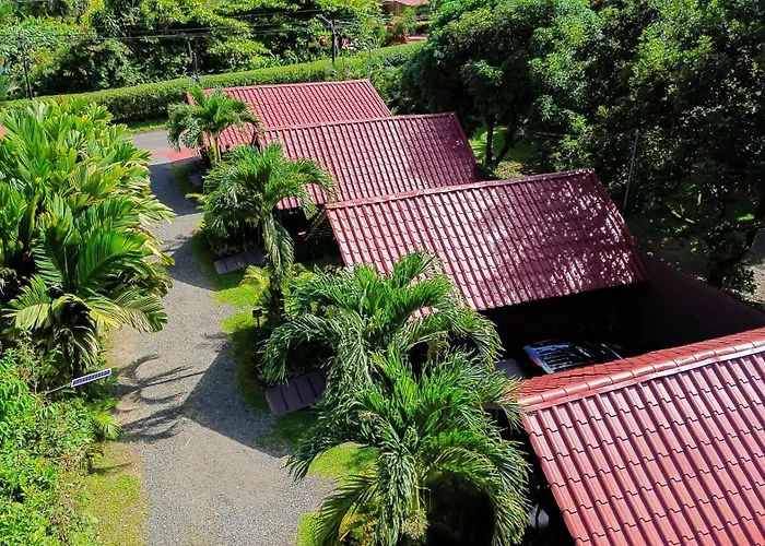 La Fortuna Waterfall Bungalows