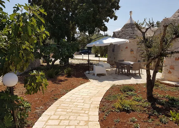 Almapetra Trulli Resort