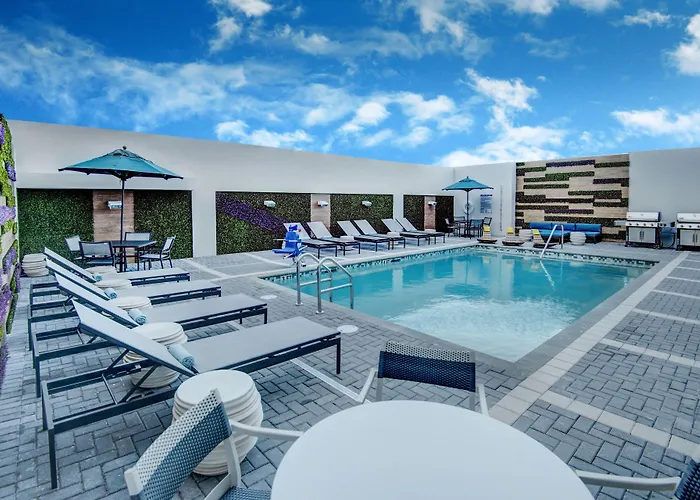 Towneplace Suites By Marriott Airport