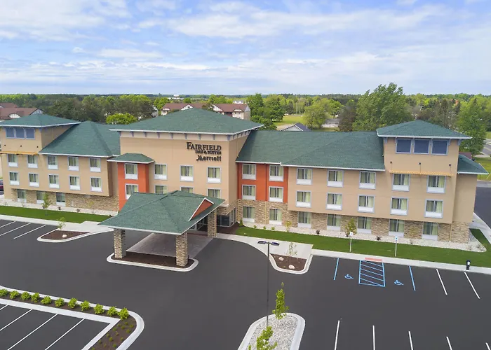 Hotels with tennis Fairfield Inn & Suites By Marriott Gaylord
