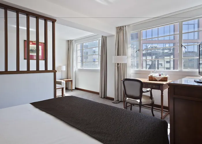 Melia White House Apartments