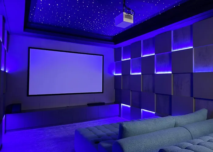 Ab - Pool & Cinema