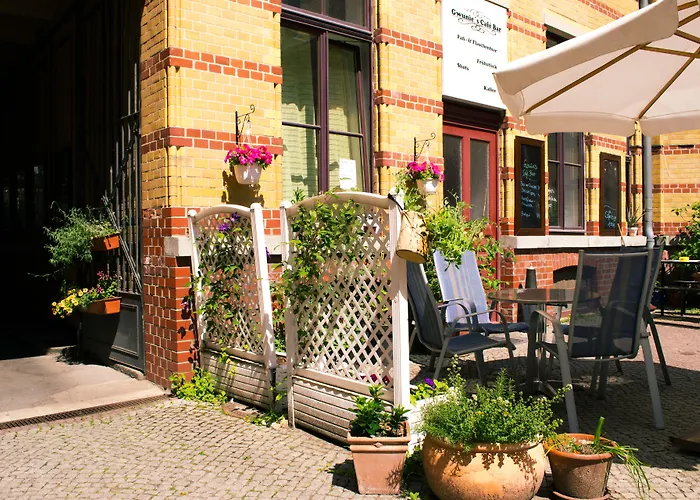 Goedkoop hotel: Gwuni Mopera Bar Restaurant Fruehstueck