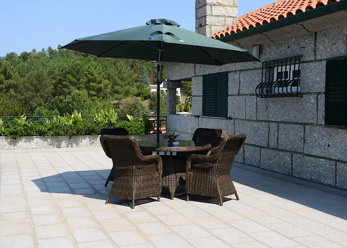 Vila da piscina: Aboimhouse