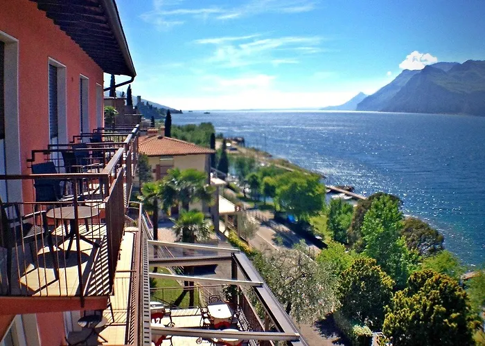 Hotel 3 stelle: Hotel Villa Carmen