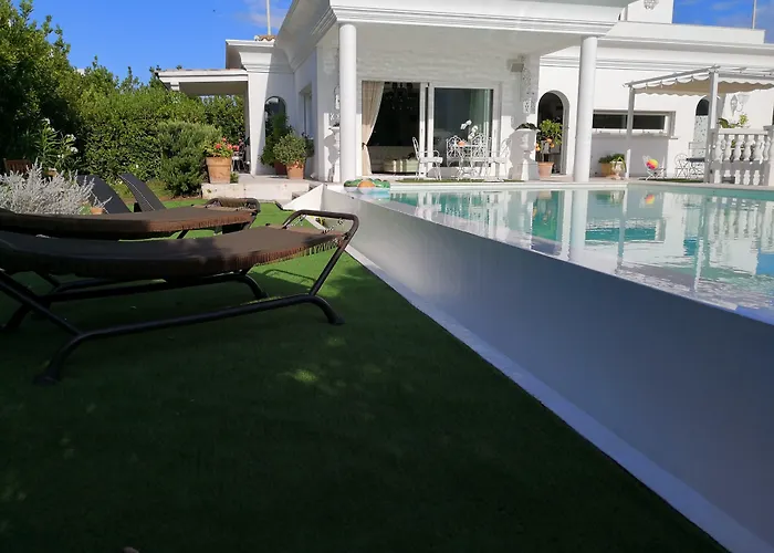 Hotel boutique: White House Luxury Hospitality