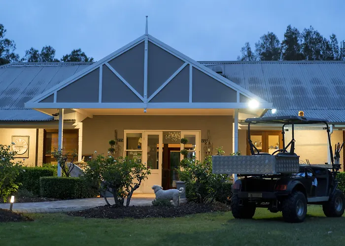 Thistle Hill Guesthouse - Walk To Many Wineries And Restaurants