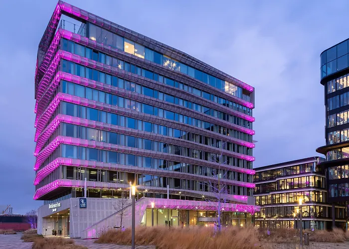 Moxy Amsterdam Houthavens