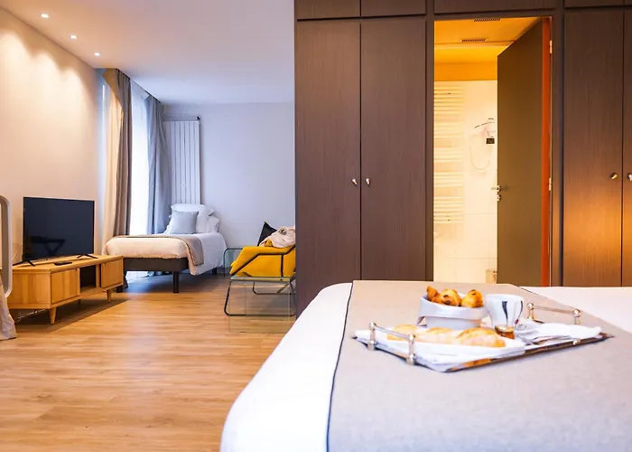 Grand Du Luxembourg Et La Table Du Grand Luxembourg