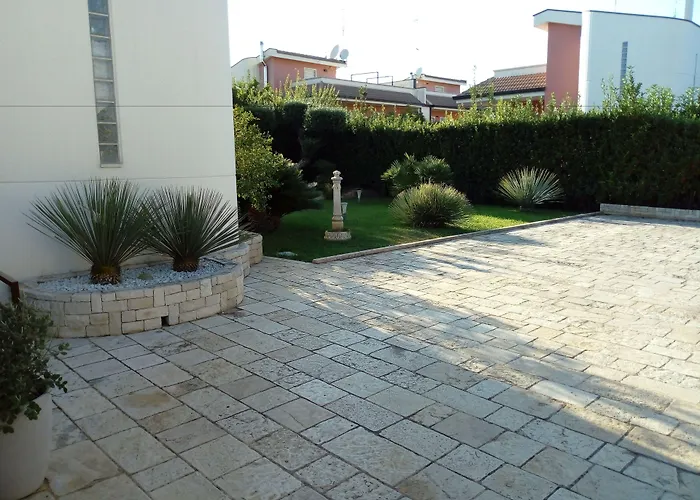  Villa Rosa