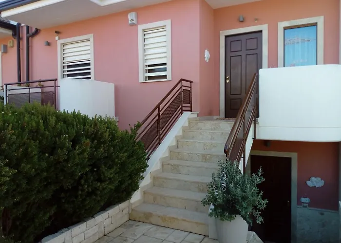  Villa Rosa