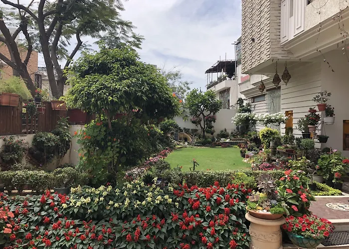 Hotel pres du College: All Seasons Heritage Homestay