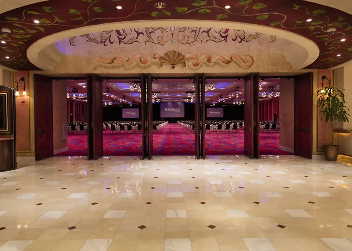 Hotel with Tennis: Peppermill Resort Spa Casino