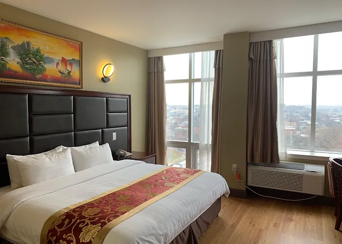 Hotel: The Queens Hotel