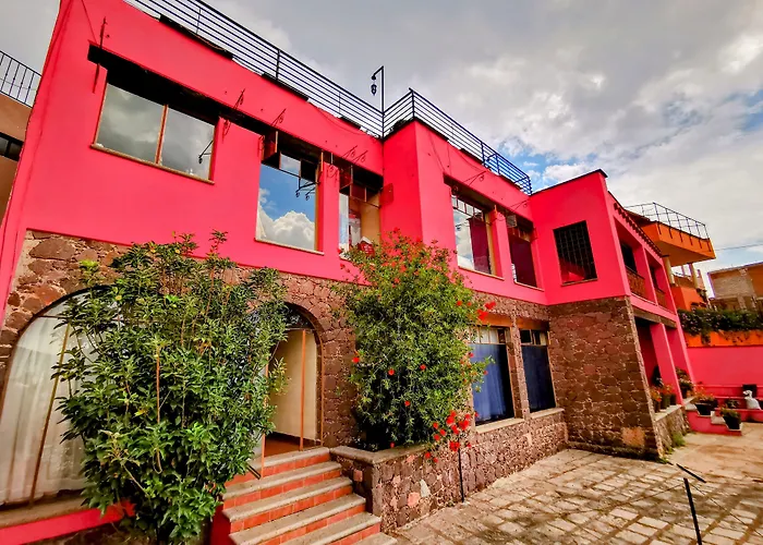 Cheap hotel: Hotel Chocolate Suites