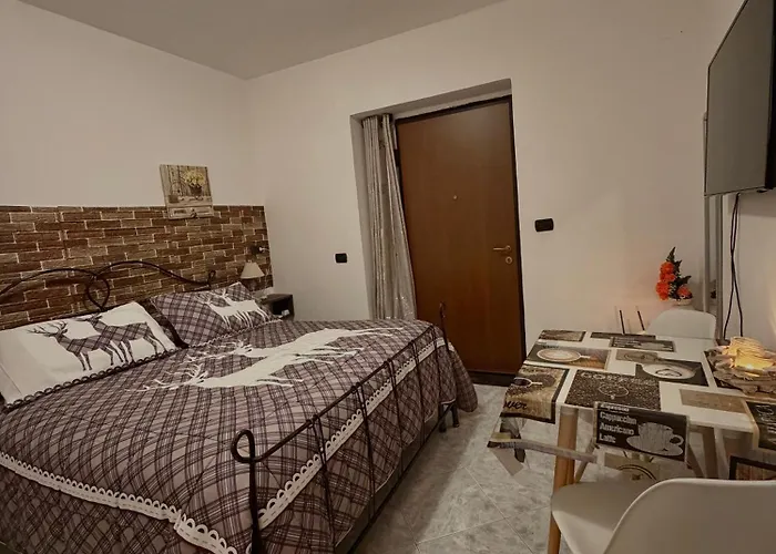 Camera dell' antico Arco Romano