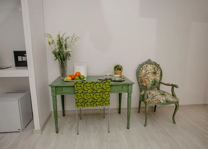  Hostal Escala Suites