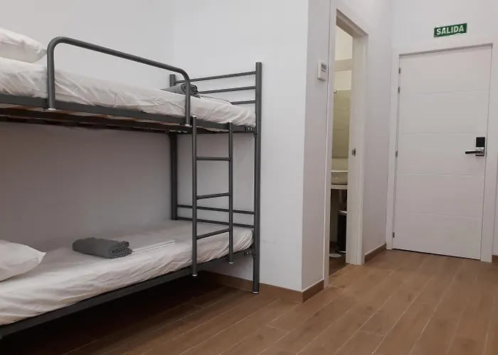 Lodge: Hub Hostel Seville