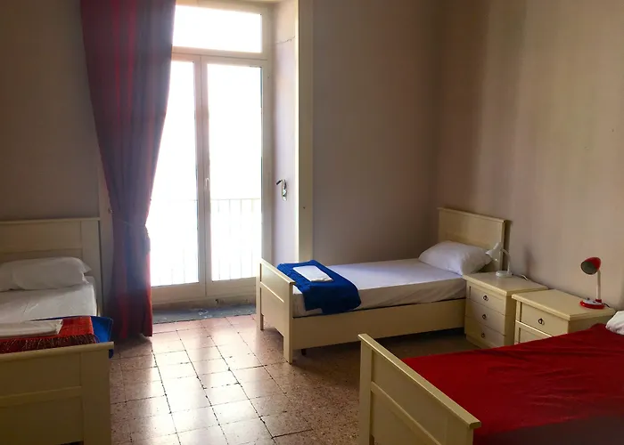 6 Small Rooms