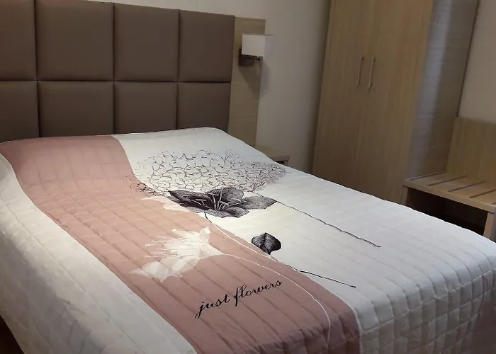 Family Hotel: Hotel Lutetia