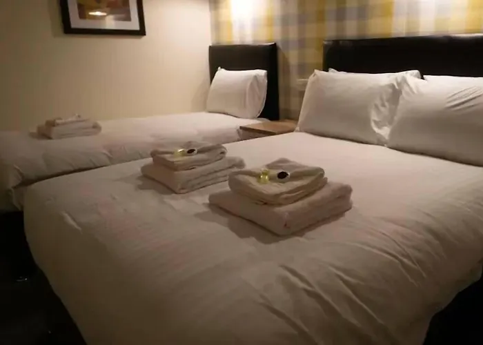  Aston Inn