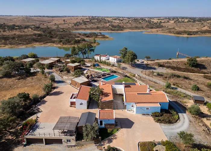 Monte Clerigo Casas De Campo