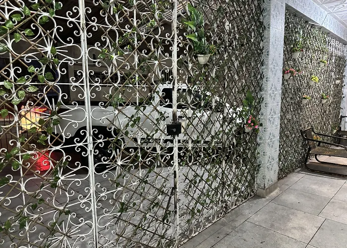 Alojamento com o café da manhã Apenas: Casa do Meio Pousada