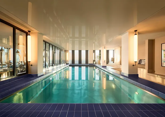 In Luxury hotels Adina Apartment Munich