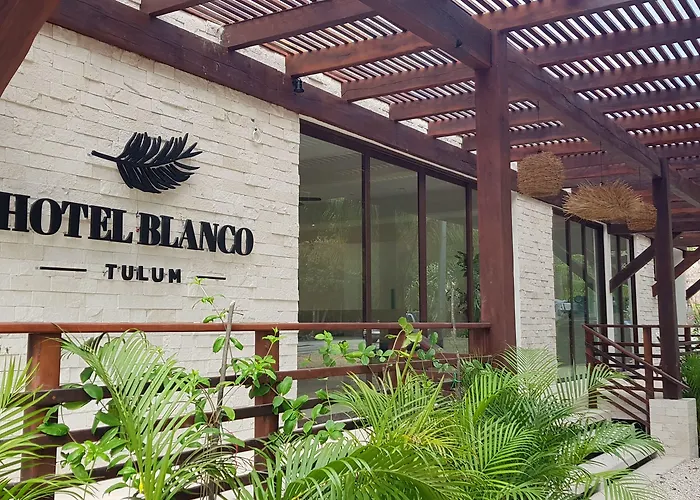 Resort: Hotel Blanco Tulum Adults Only