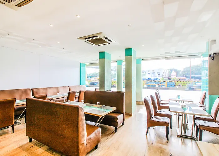 Fabhotel Sahar Garden - Nr International Airport