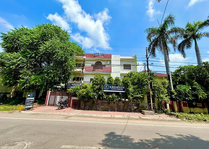 3 star hotel: Krishnam Guest House