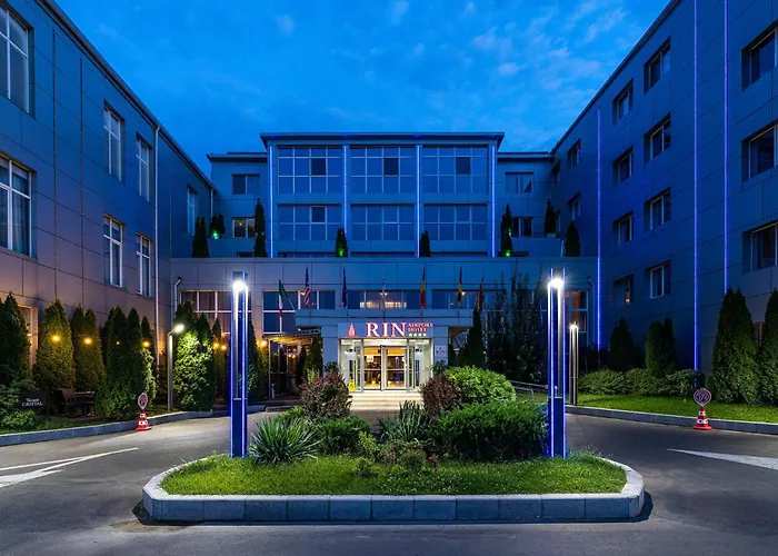 Hotel near College: Rin Airport Hotel