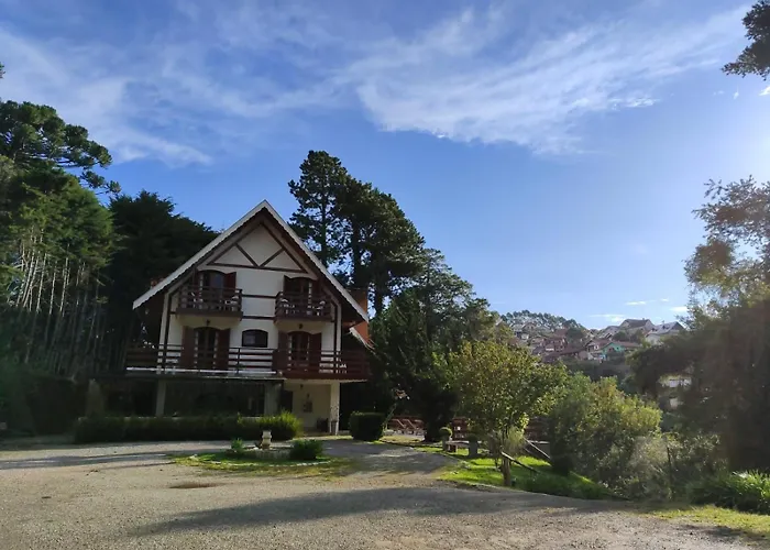 Alojamento com o café da manhã Apenas: Pousada Château dos Fontes