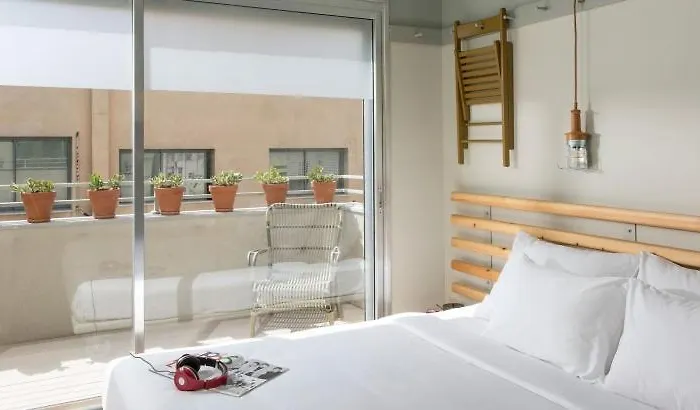 Family Hotel: Florentin House - By Homy