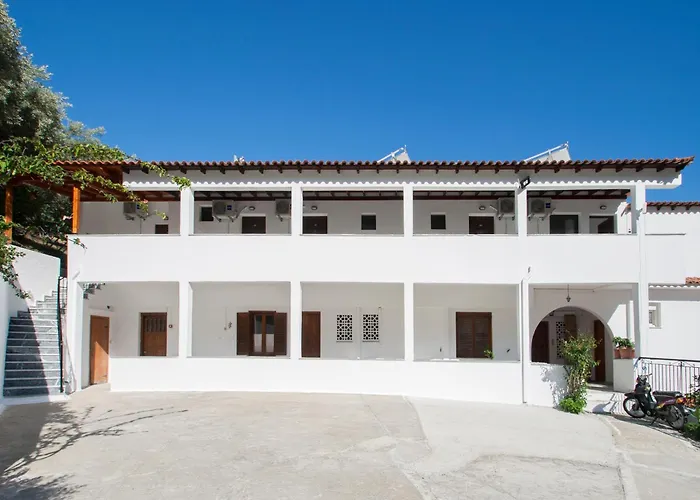  Mango Skiathos