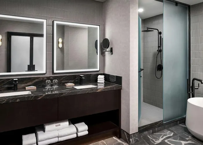 The Westin Harbour Castle, Toronto